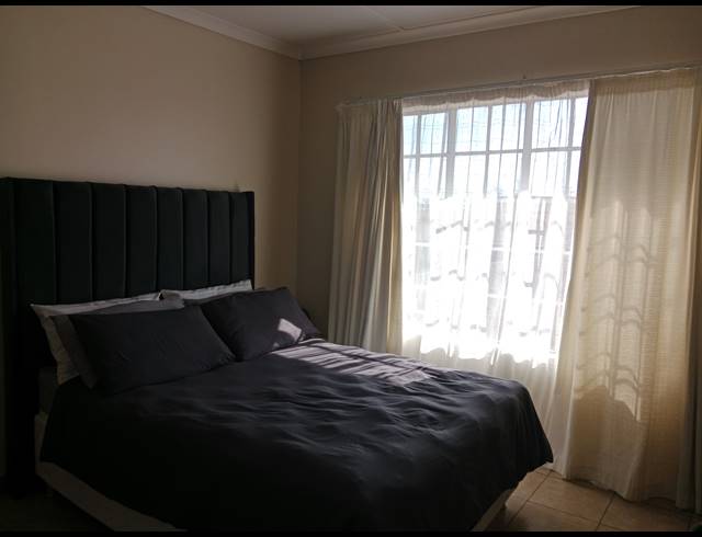 1 BEDROOM APARTMENT FOR SALE IN PELHAM